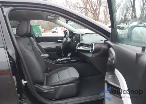 2024 Chevrolet Trax Fwd Lt z USA, uszkodzony, nr VIN KL77LHE2XRC237179